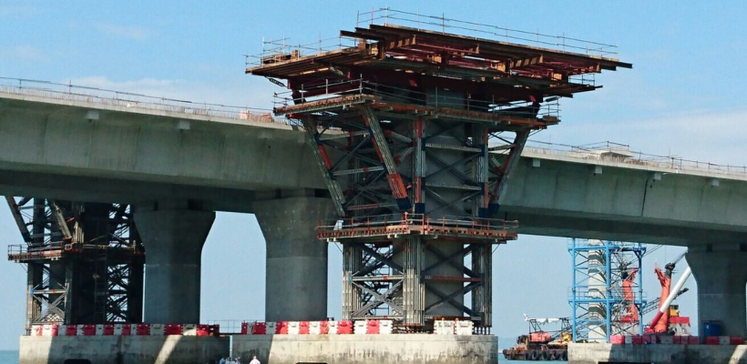 Image of construction commencing on Hong Kong's Zhuhai bridge